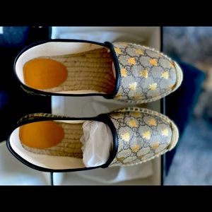 Gucci GG Supreme Bee Espadrilles